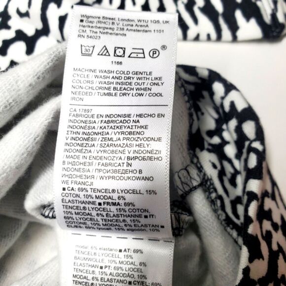 ATHLETA Micro Cheetah Black Balance Printed Pullover in Size S/P - Picture 5 of 7